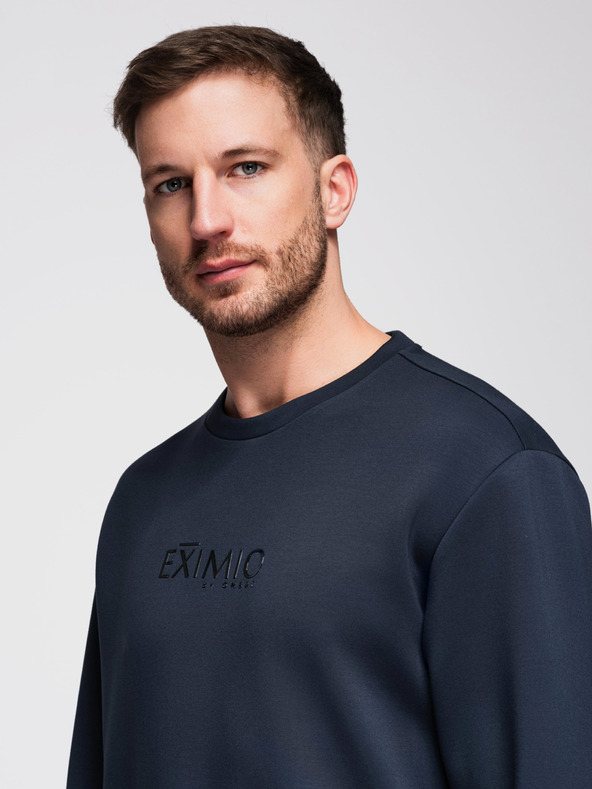 Ombre Clothing Pánska mikina s lesklým potlačom na hrudi - tmavo modrá V4 OM-SNBC-0199 Ombre Clothing