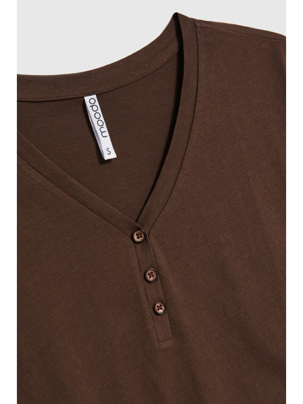 Moodo Bombažna majica z V-izrezom rjave barve Moodo