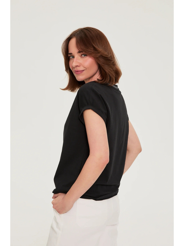 Moodo Bombažna majica z V izrezom črna Moodo