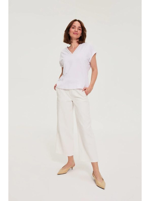 Moodo Bombažna majica z V izrezom bela Moodo