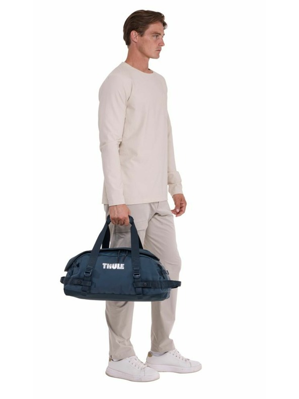 Thule Thule Chasm S športna torba 30 L TDSD301 - Darkest Blue
