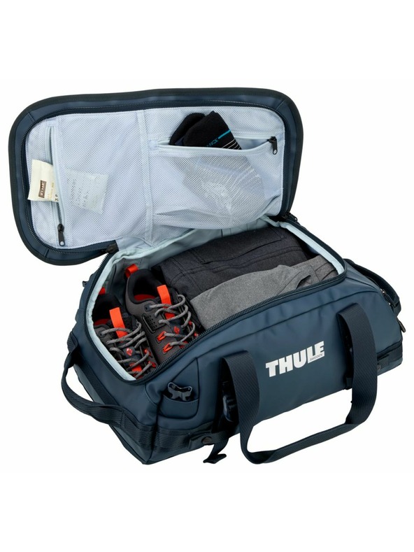 Thule Thule Chasm S športna torba 30 L TDSD301 - Darkest Blue