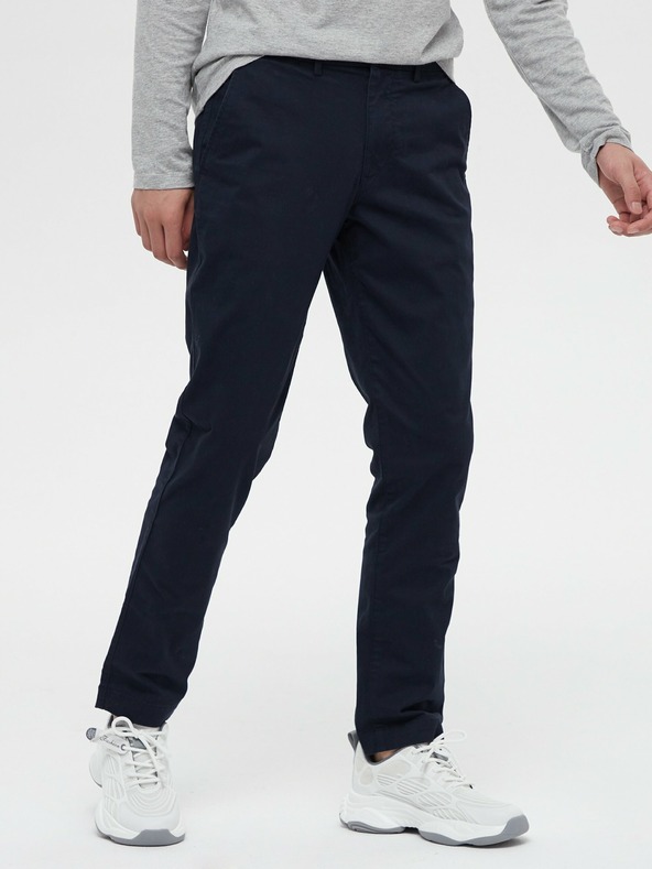 GAP Slim khaki hlače GAP