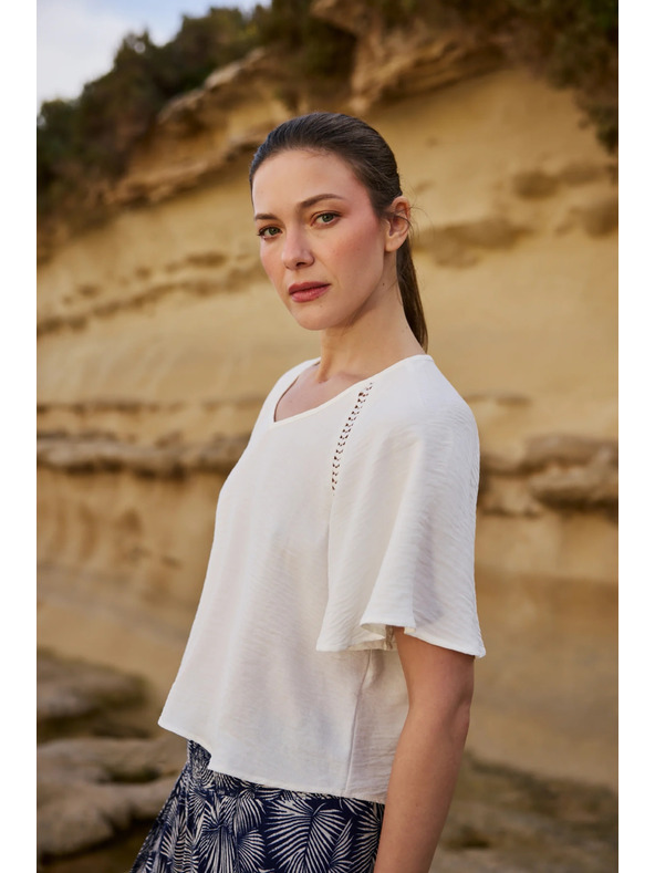 Moodo Srajca s širokimi rokavi bela Moodo