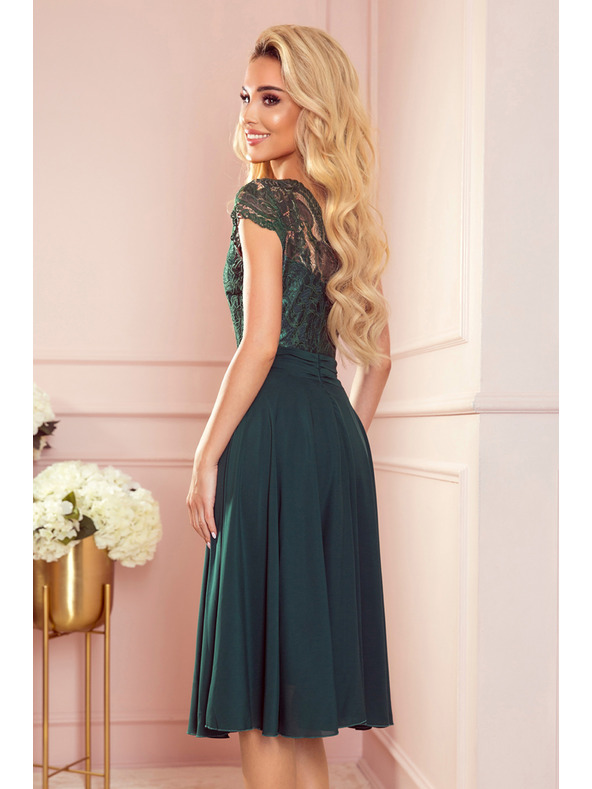 numoco Šifonska obleka s čipkastim izrezom - zelena Numoco LINDA