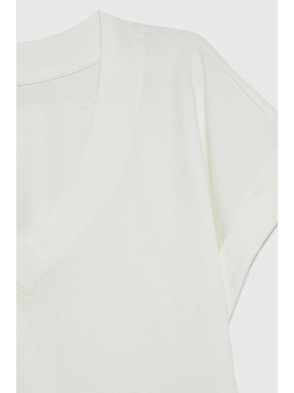 Moodo Bombažna srajca z V izrezom bela Moodo