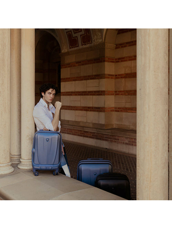 Heys Črn potovalni kovček Heys Vantage Smart Luggage S