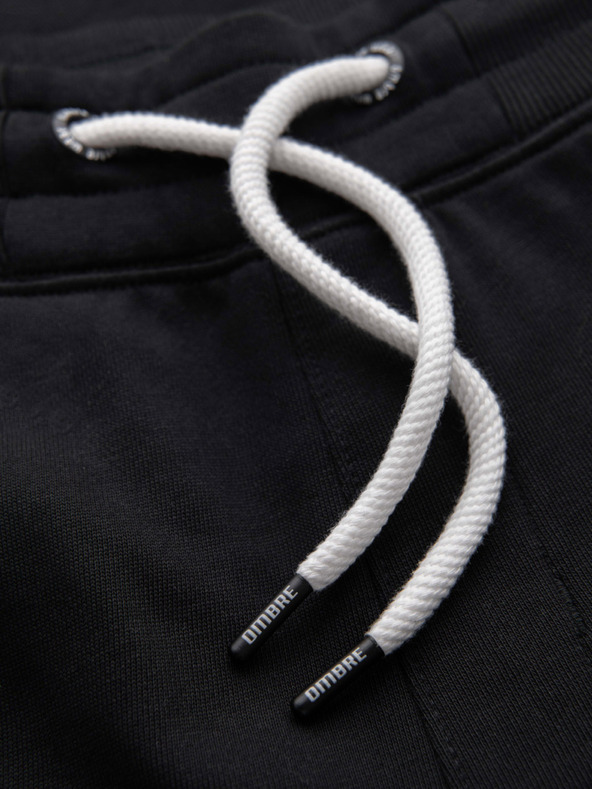 Ombre Clothing Moške trenirke BASIC z rebrasto nogavico - črne V5 OM-PABS-0305 Ombre Clothing