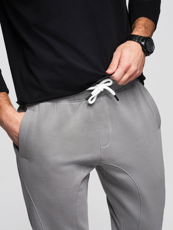 Ombre Clothing Moške trenirke BASIC z rebrino na nogavicah - sive V8 OM-PABS-0305 Ombre Clothing