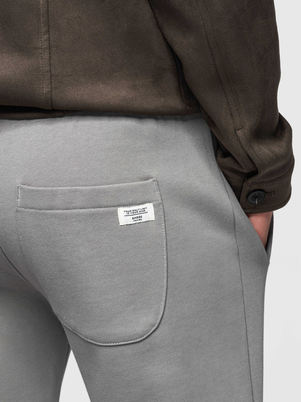 Ombre Clothing Moške bombažne trenirke BASIC z nepodloženimi nogavicami - sive V8 OM-PABS-0304 Ombre Clothing