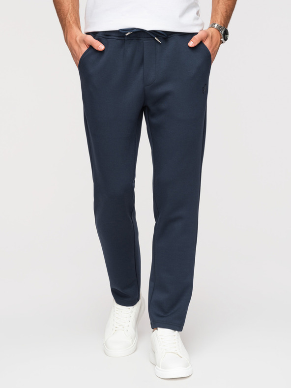 Ombre Clothing Moške trenirke z ravnimi nogavicami iz gladke pletenine - temno modre V4 OM-PSBC-0221 Ombre Clothing