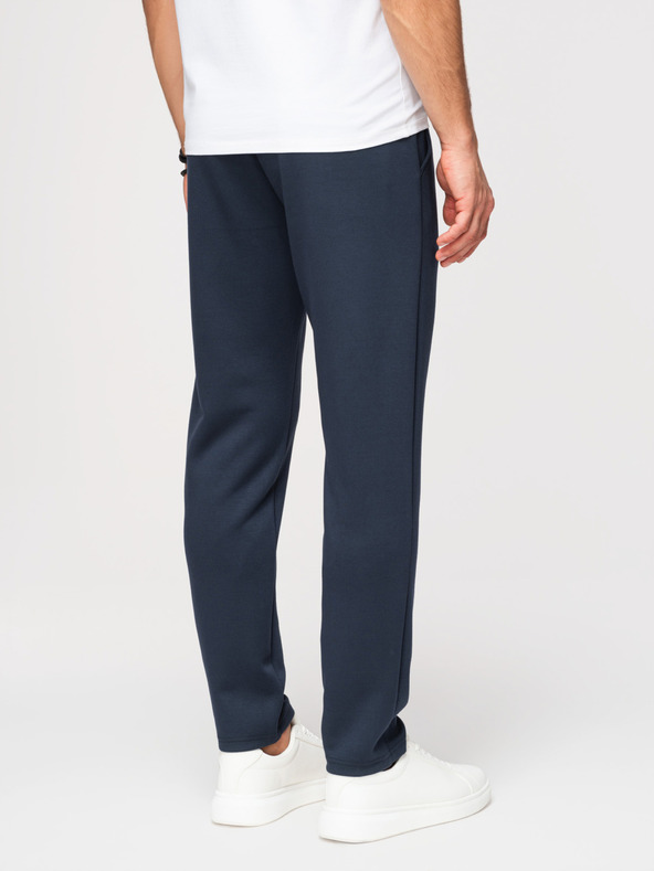 Ombre Clothing Moške trenirke z ravnimi nogavicami iz gladke pletenine - temno modre V4 OM-PSBC-0221 Ombre Clothing