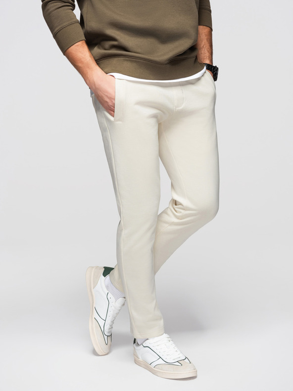 Ombre Clothing Moške bombažne trenirke BASIC z nepodloženimi nogavicami - smetanaste V11 OM-PABS-0304 Ombre Clothing