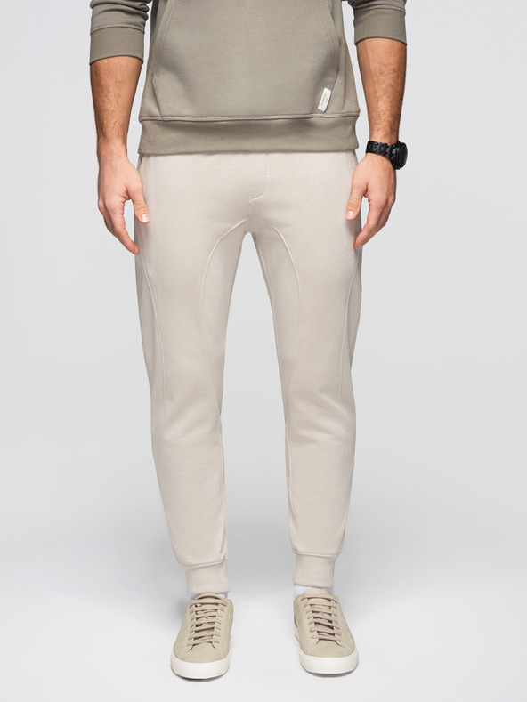 Ombre Clothing Moške trenirke BASIC jogger z rebrasto nogavico - svetlo bež V1 OM-PABS-0305 Ombre Clothing