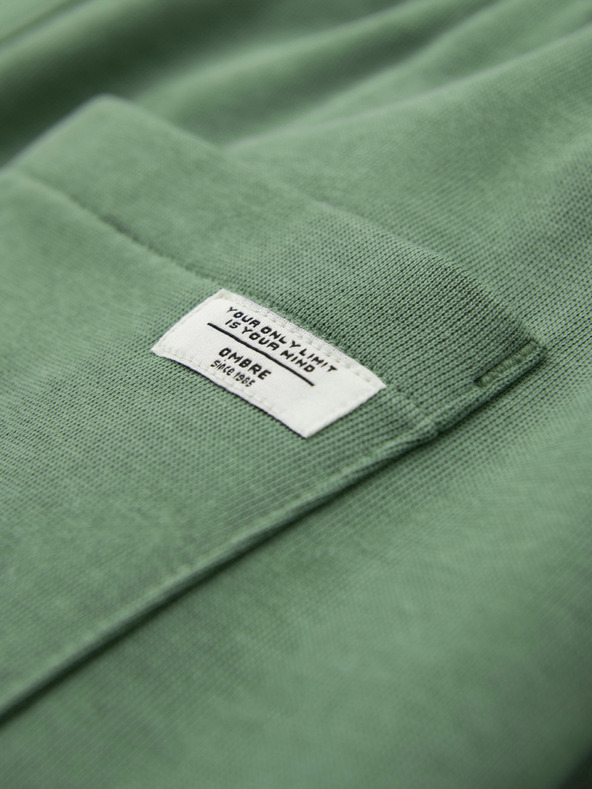 Ombre Clothing Moške bombažne trenirke BASIC z nepodloženimi nogavicami - zelene V3 OM-PABS-0304 Ombre Clothing