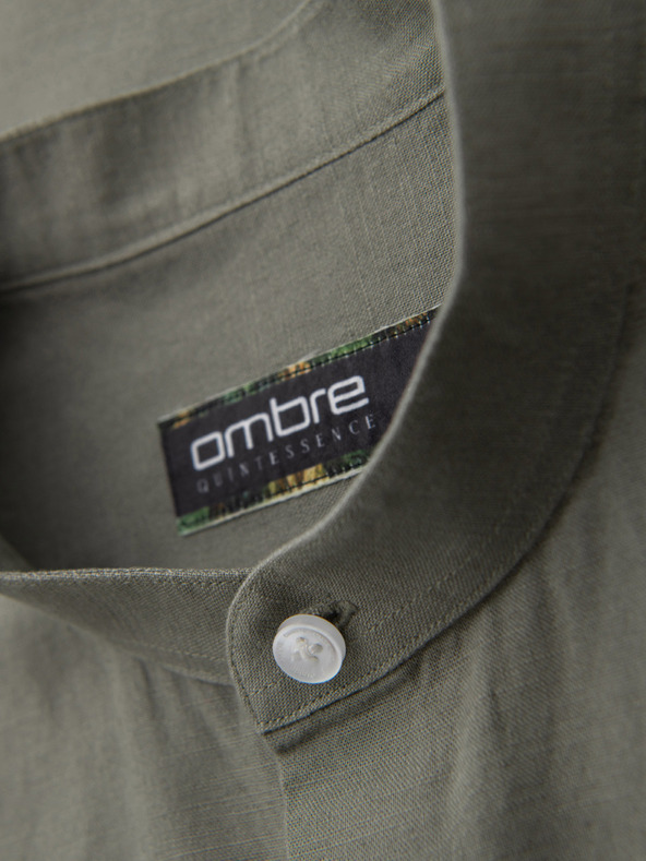 Ombre Clothing Moška platna srajca s stoječem in žepom REGULAR FIT - khaki V6 K704 Ombre Clothing
