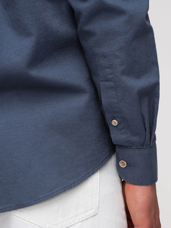 Ombre Clothing Moška lnena srajca s klasičnim ovratnikom in žepi REGULAR FIT - modra V4 OM-SHCS-0134 Ombre Clothing