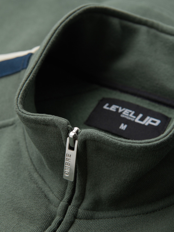 Ombre Clothing Moška majica z visokim ovratnikom in obrobom - olivna V2 B1718 Ombre Clothing