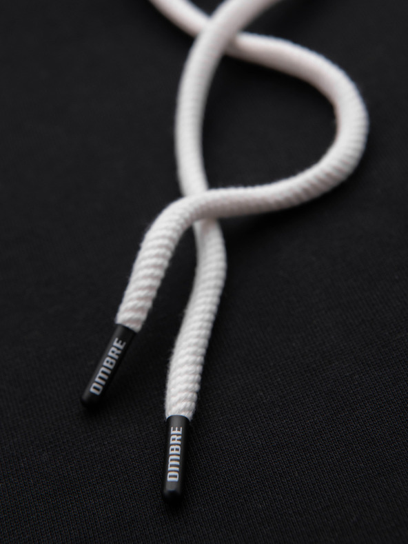 Ombre Clothing Moška bombažna majica BASIC s kengurujim žepom in kapuco - črna Ombre Clothing