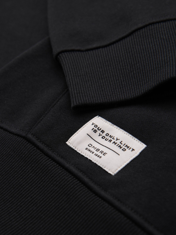 Ombre Clothing Moška bombažna majica BASIC s kengurujim žepom in kapuco - črna Ombre Clothing