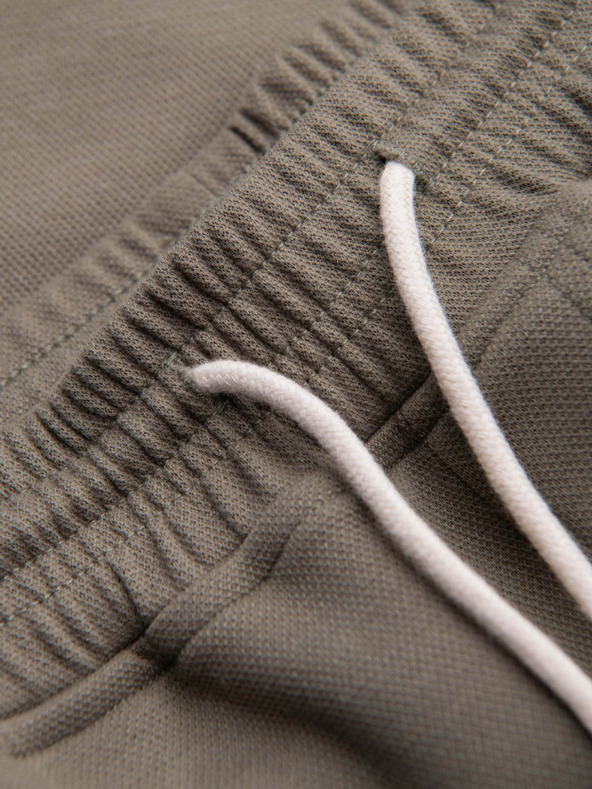 Ombre Clothing Moške strukturirane kratke hlače REGULAR FIT - khaki V4 OM-SRSK-0124 Ombre Clothing