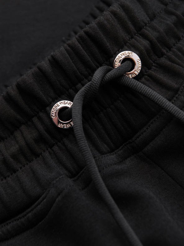 Ombre Clothing Moške kratke hlače REGULAR FIT iz gladke pletenine - črne V1 OM-SRBC-0153 Ombre Clothing