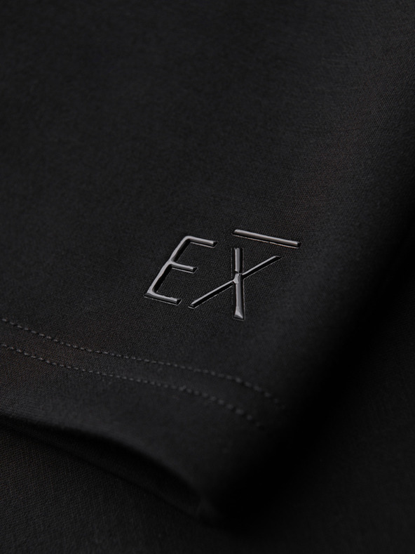 Ombre Clothing Moške kratke hlače REGULAR FIT iz gladke pletenine - črne V1 OM-SRBC-0153 Ombre Clothing