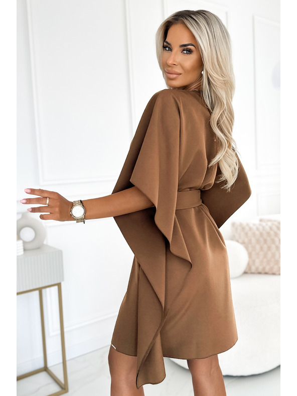 numoco SOFIA metuljaste šaty z vezavo v pasu - cappuccino