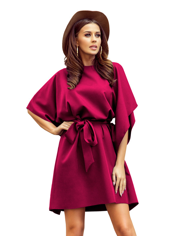 numoco SOFIA Metuljaste obleke z vezavo v pasu - vinsko rdeča barva