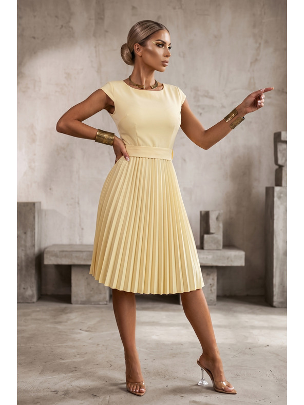 numoco LILA Klasični naborani obleki s kratkim rokavom in pasom - maslena rumena
