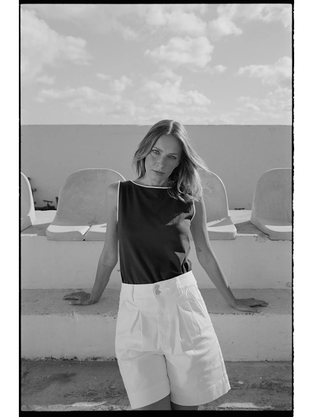 Moodo Gladke kratke hlače bele Moodo