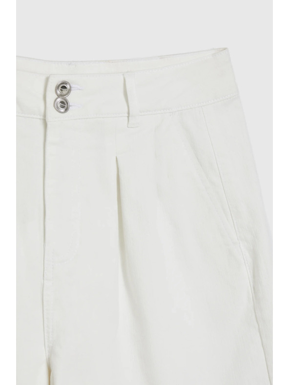 Moodo Gladke kratke hlače bele Moodo