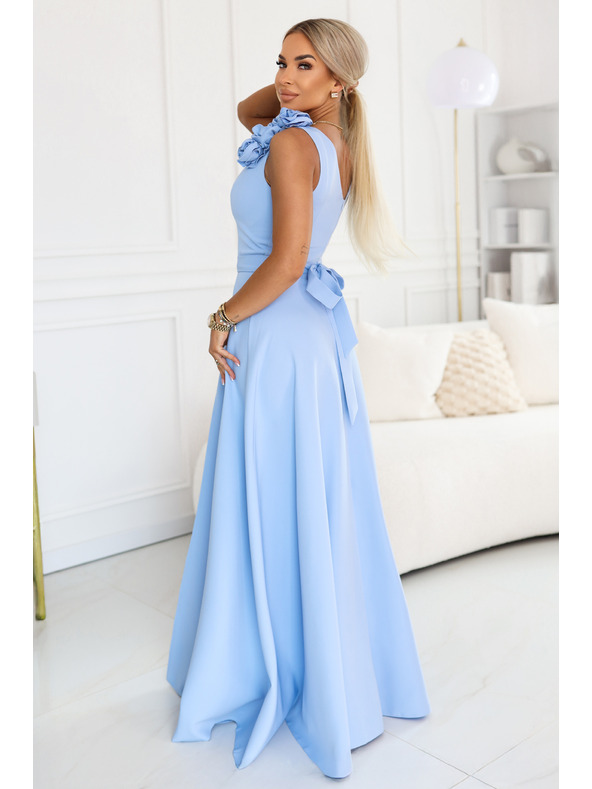 numoco Elegantna večerna maxi obleka z razporkom in vrtnicami - svetlo modra
