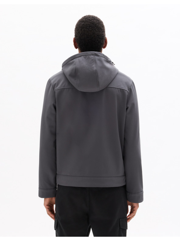 Celio Jakna Nucrosho