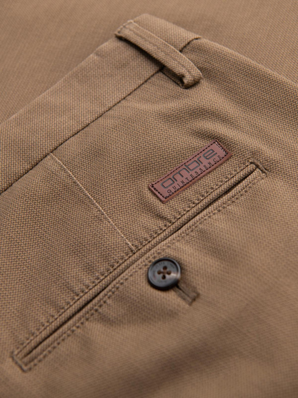 Ombre Clothing Moške chino hlače REGULAR FIT s fino strukturo - temno bež V2 P1518 Ombre Clothing