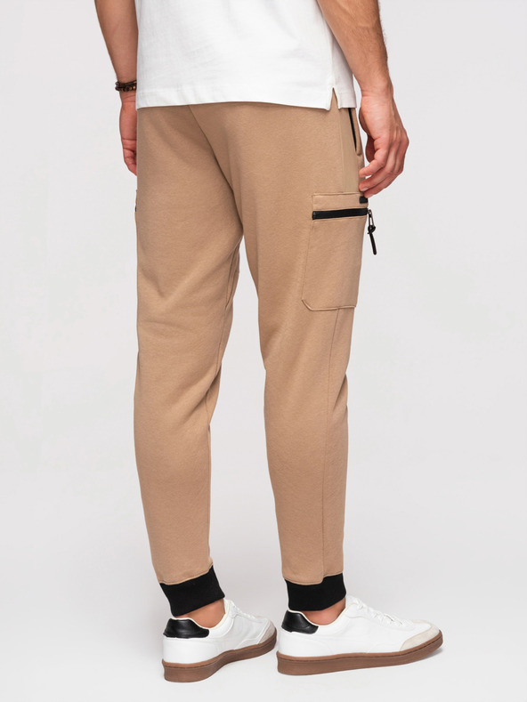 Ombre Clothing Moške trenirke JOGGER s žepi na stegnih in kontrastnimi vstavki - svetlo rjava V4 OM-PASK-0222 Ombre Clothing