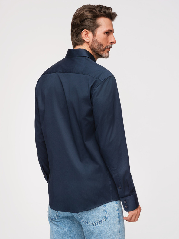 Ombre Clothing Moška klasična srajca SLIM FIT iz satenske tkanine - temno modra V3 OM-SHOS-0211 Ombre Clothing