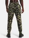 Under Armour Moške spodnji del trenirke Under Armour RIVAL FLC CAMO SCRIPT JGR