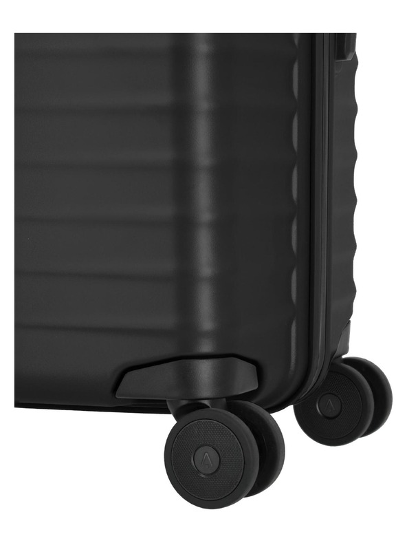 Titan Potovalni kovček Titan Upgrade L Nightshade black