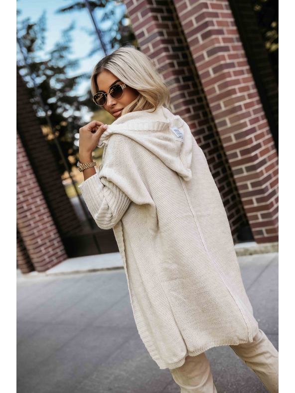 numoco basic Udobna oversized kardigana s kapuco in stilsko vezljivo - bež
