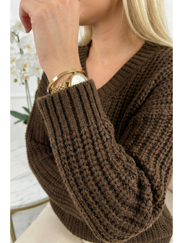 numoco basic Topla oversized pulover z gostim blaga in V izrezom - čokolada