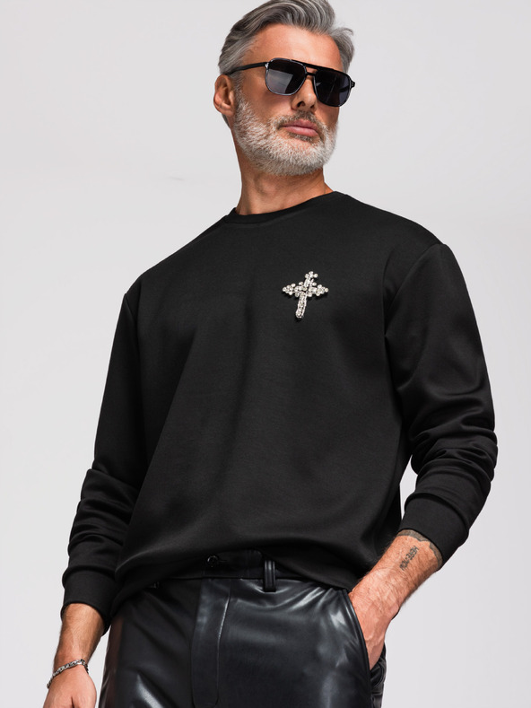 Ombre Clothing Moški pulover z aplikacijo križa in srebrnim kamnom z okroglim izrezom - črna V1 OM-SSNZ-0271 Ombre Clothing