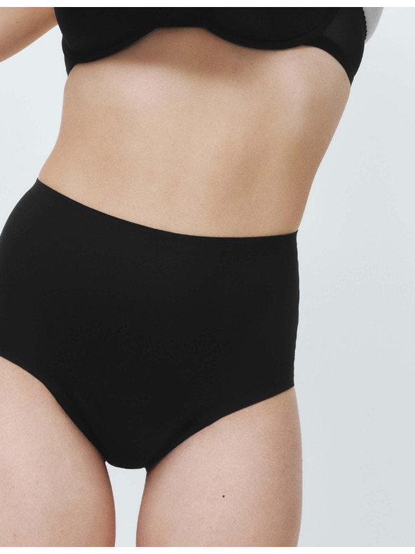 Marks & Spencer Visoko absorpcijske menstrualne hlačice do pasu brez vidnega lema, 3 kosi Marks & Spencer črna