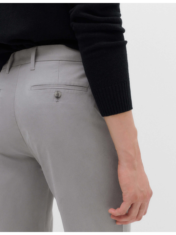 Marks & Spencer Raztegljive hlače chino regular fit Marks & Spencer sive barve