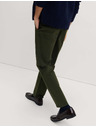 Marks & Spencer Raztegljive hlače chino običajnega kroja Marks & Spencer zelena