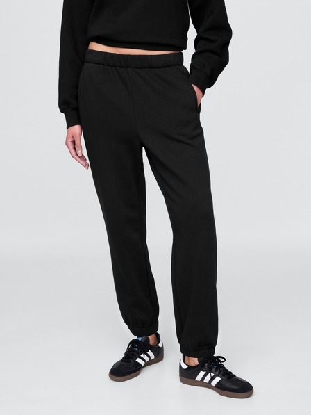 GAP Trenirka v slogu boyfriend GAP