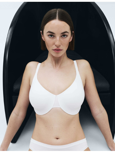 Marks & Spencer Nevidni Body Invisibles™ nedrček z učinkom zmanjšanja s črtami (C–H) Marks & Spencer bela