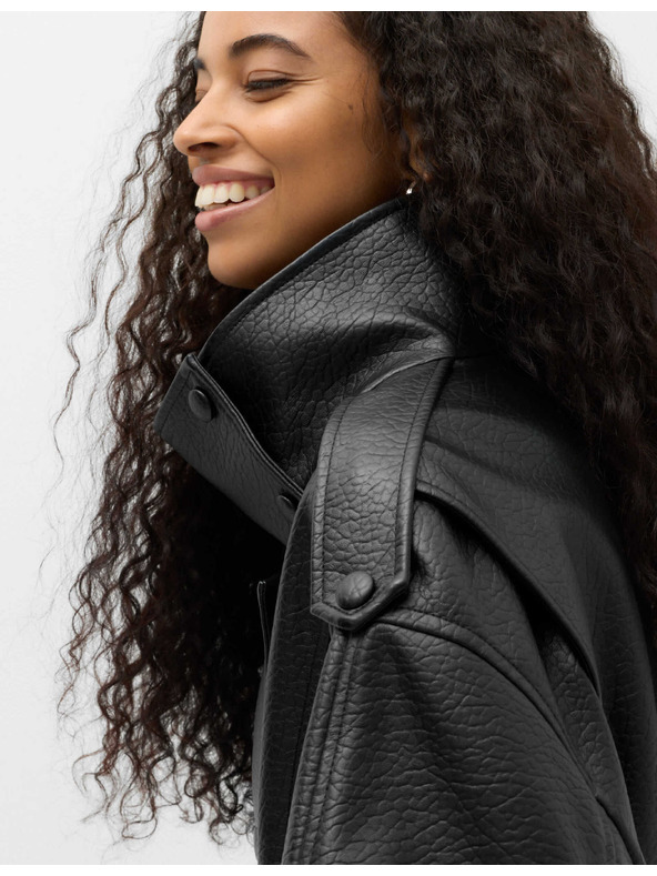 Marks & Spencer Bomber jakna iz imitacije usnja s stoječkim ovratnikom Marks & Spencer črna