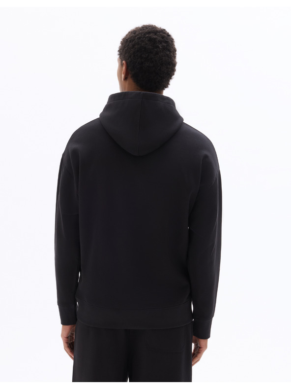Celio Pulover Menewidea