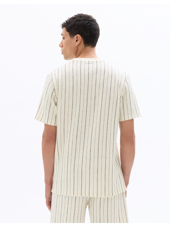 Celio Majica Nestripeti